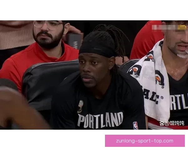 霍勒迪12助攻零失误创队史纪录成为开拓者最年长球员